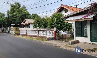 Rumah Mataram plus Kos dan toko di Dasan Agung R231