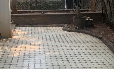 DISEWA RUMAH  MINIMALIST HOUSE LOKASI PREMIUM HANG LEKIU KEBAYORAN BAR