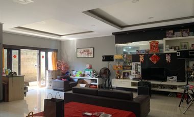 BUC Dijual Segera Rumah Full Furnished Sangat Terawat di Renon