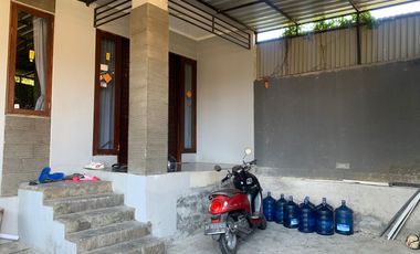 BUC Dijual Segera Rumah Full Furnished Sangat Terawat di Renon