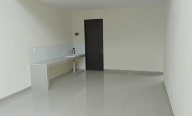 Villa di Taman Dayu, Pandaan, Jawa Timur dengan Golf View terbaik.