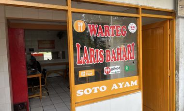 Rumah 3 Lantai Sekaligus Usaha di Pertigaan Jalan Raya Besar Ramai