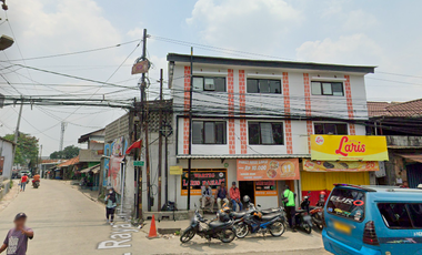 Rumah 3 Lantai Sekaligus Usaha di Pertigaan Jalan Raya Besar Ramai