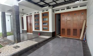 DISEWA RUMAH AREA PAKUBUWONO JL. DEMPO KEBAYORAN BARU JAKARTA SELATAN