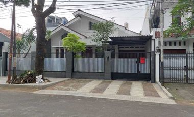 DISEWA RUMAH AREA PAKUBUWONO JL. DEMPO KEBAYORAN BARU JAKARTA SELATAN