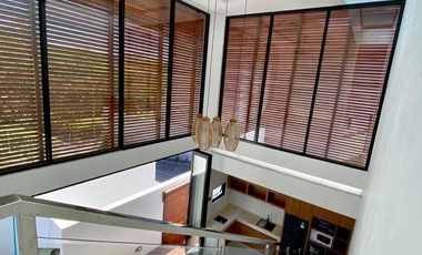Villa di Kompleks Elite Kampial Nusa Dua,one Gates Sistem,furnish