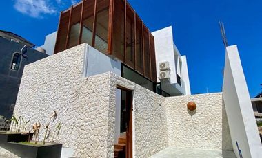 Villa di Kompleks Elite Kampial Nusa Dua,one Gates Sistem,furnish