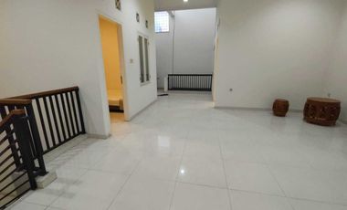 Rumah minimalis full furnished disewa komplek Favorit Sunter Jakarta