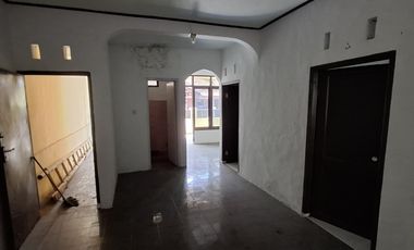 Dijaul Rumah di perumahan Nangeleng 2 kamar kota Sukabumi