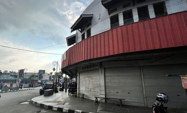 Disewaka kios pusat kota Jl Ahmad Yani Sukabumi depan kantor pos