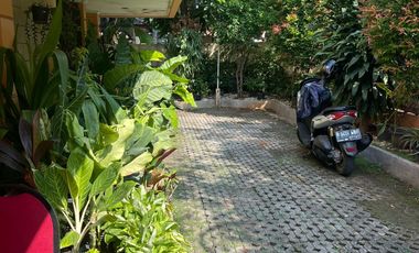 Dibawah NJOP RUMAH KANTOR DI KOMPLEK TAMAN RADIO DALAM