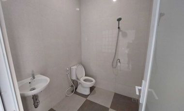 Di Sewakan Rumah Nyaman Di Delatinos Pusat Kota BSD
