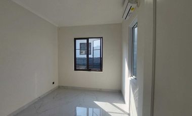 Dijual Rumah Mewah Full Furnished Siap Huni di Delatinos BSD