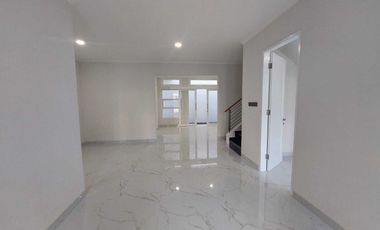 Disewakan Rumah Full Furnished Murah lokasi Strategis di Delatinos BSD