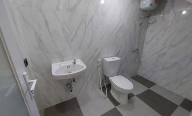 Disewakan Rumah Full Furnished Murah lokasi Strategis di Delatinos BSD