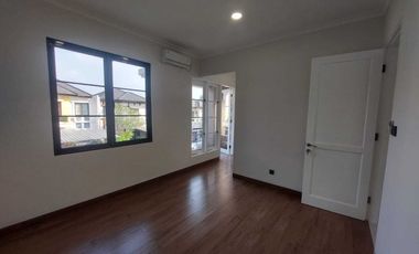 Disewakan Rumah Full Furnished Murah lokasi Strategis di Delatinos BSD