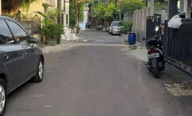 Disewakan Rumah Dua Lantai di Pondok Bambu Duren Sawit