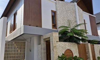 JUAL VILLA MODERN DALAM KOMPLEKS DI SANUR DENPASAR