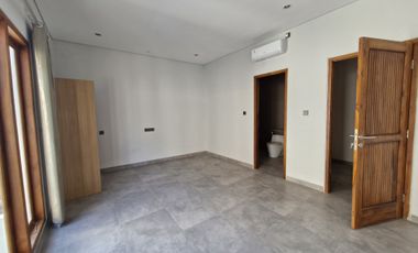 JUAL VILLA MODERN DALAM KOMPLEKS DI SANUR DENPASAR
