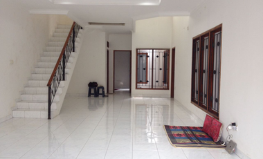 DIJUAL RUMAH 2 LANTAI KAWASAN DELTASARI GANDARIA DEKAT STASIUN MRT