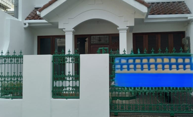 DIJUAL RUMAH 2 LANTAI KAWASAN DELTASARI GANDARIA DEKAT STASIUN MRT