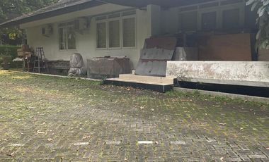 Rumah bagus luas strategis cocok untuk tempat usaha di Jl. Teuku Umar