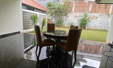 Dijual Rumah bagus di Setraduta