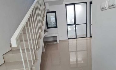 Disewakan Rumah Royal Residence Wiyung Semi Furnished