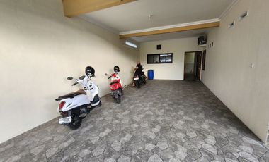 Rumah Bagus Nyaman Luas di Banyuanyar Solo Kota