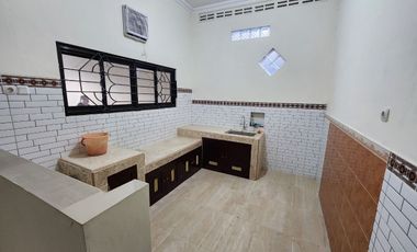 Rumah Bagus Nyaman Luas di Banyuanyar Solo Kota