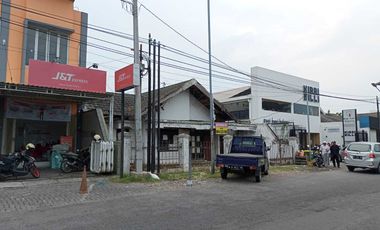 Disewakan Tempat Usaha Raya Taman Asri