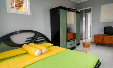 Villa 5 Kamar Kolam Renang Harga Dibawah Pasar Puncak Cipanas