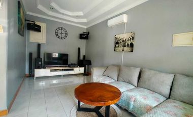 Villa 5 Kamar Kolam Renang Harga Dibawah Pasar Puncak Cipanas