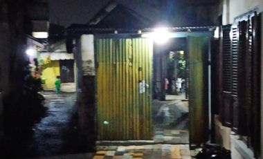 Dijual Cepat Rumah Hiung Tanah Siap Huni Model Lama saja Lokasi Hadap Jalan Raya Cocok Untuk Bisnis Komersil dan Usaha