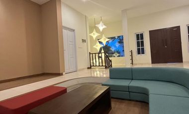 Dijual rumah mewah lantai 2 denpasar timur