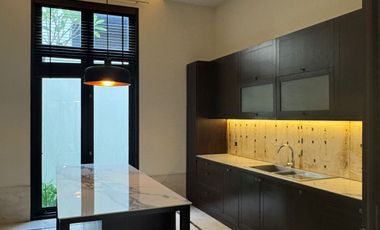 5 Bedroom Modern House in Tropical Private Compound in Pejaten Barat