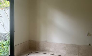 5 Bedroom Modern House in Tropical Private Compound in Pejaten Barat