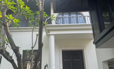 5 Bedroom Modern House in Tropical Private Compound in Pejaten Barat