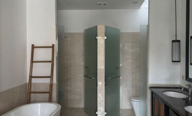 5 Bedroom Modern House in Tropical Private Compound in Pejaten Barat