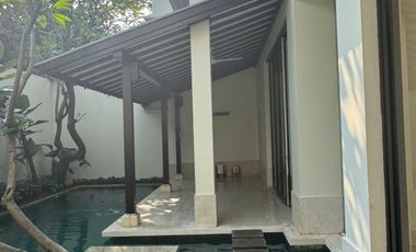 5 Bedroom Modern House in Tropical Private Compound in Pejaten Barat