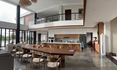 DIJUAL VILLA DI JIMBARAN KUTA SELATAN BADUNG