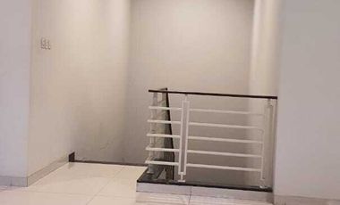 Dijual Rumah 2 lantai bagus siap huni terawat di Sukahaji Permai
