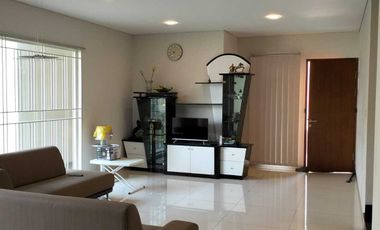 Dijual Rumah 2 lantai bagus siap huni terawat di Sukahaji Permai