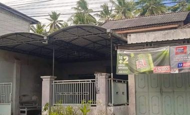 BU, Jual Cepat,Jual Murah  rumah 2 lantai jl. Raya Bangsri Blitar