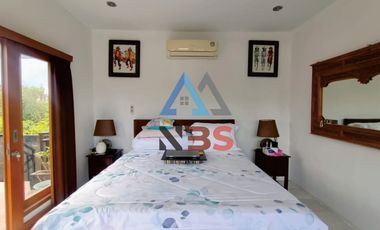 FOR SALE VILLA CANTIK DENGAN TAMAN INDAH DEKAT GERBANG TOL NUSA DUA