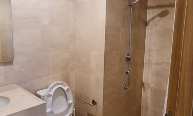 Disewakan Apartement Holland Village 1 3BR Full Furnish, Cempaka Putih