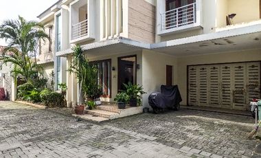 Disewakan rumah bagus fully furnished at Ampera Jaksel