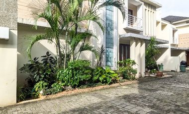Disewakan rumah bagus fully furnished at Ampera Jaksel