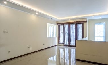 Disewakan rumah bagus fully furnished at Ampera Jaksel
