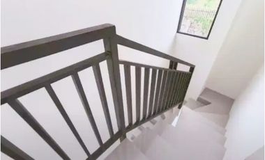 Jual TURUN harga. Rumah Baru Minimalis Setiabudi Regency Bandung